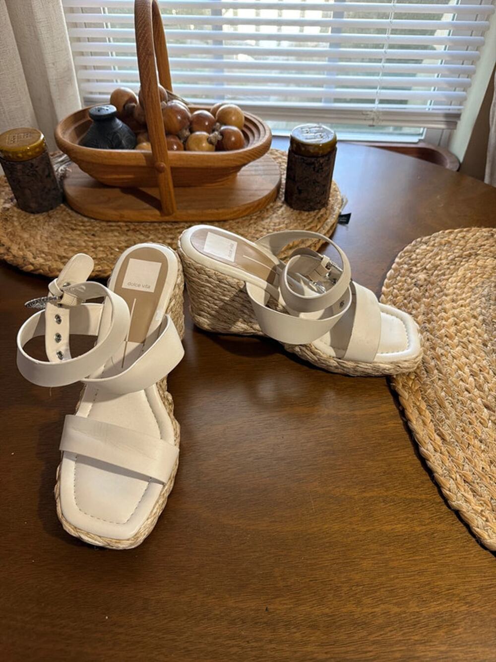 Dolce Vita NWOT ankle wrap wedge sandals 9.5 618